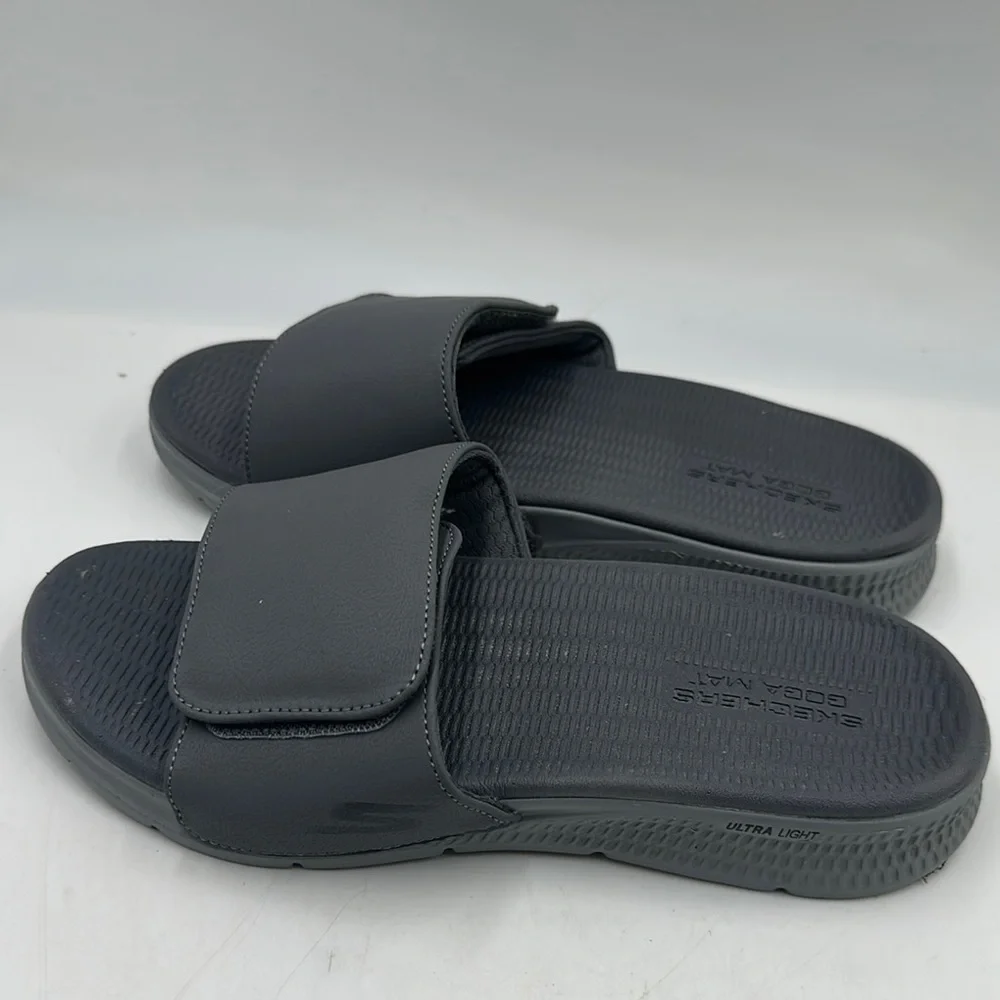 Skechers Mens Beach Sandals Goga Mat Go Consistent Waters size 8  Sliders
